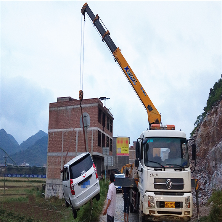 邯郸道路交通事故救援吊装案例